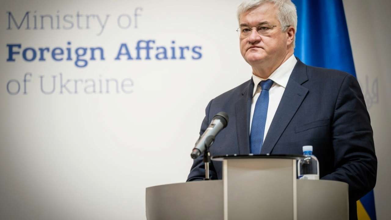 Сибига призвал партнеров перейти от замораживания активов РФ к их конфискации Сибига призвал партнеров перейти от замораживания активов РФ к их конфискации