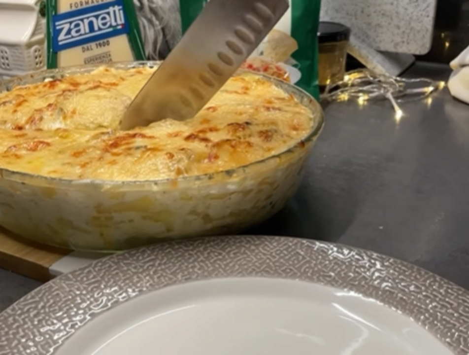 Замечательный гарнир к мясу: рецепт непревзойденной запеканки