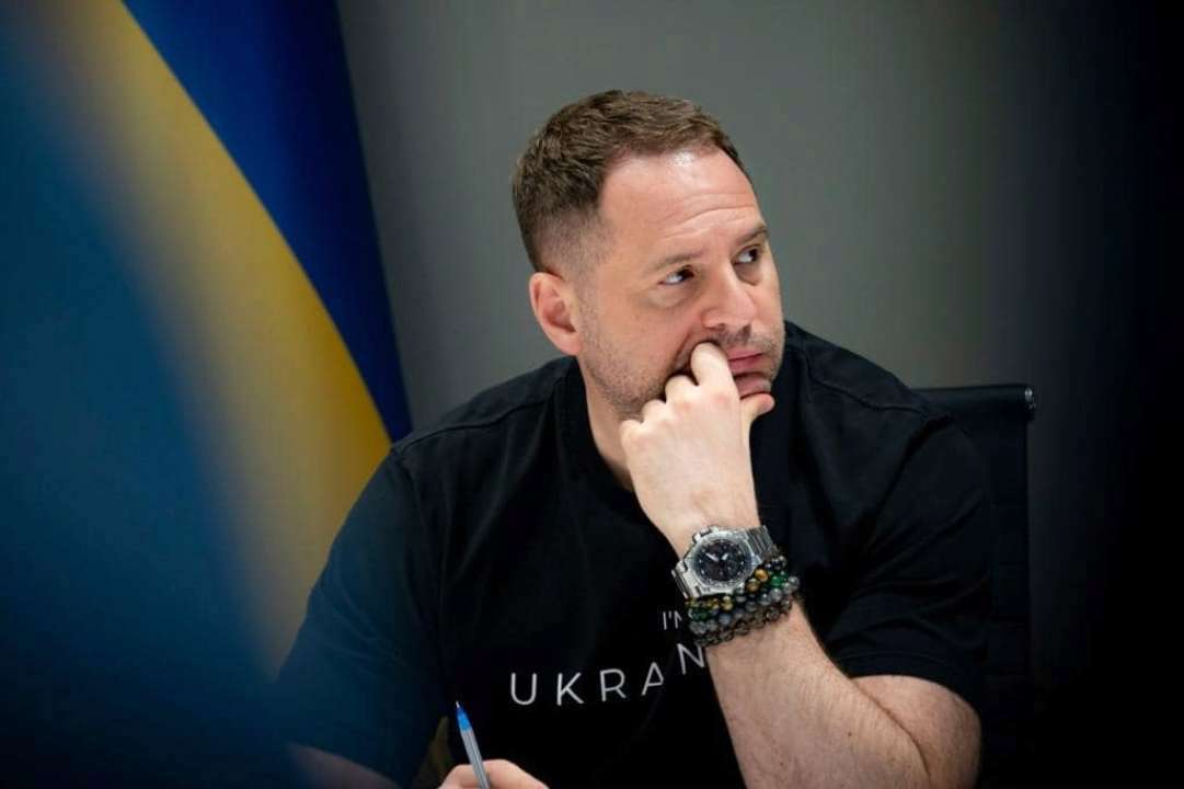 Ермак проккоментировал, зачем зашифровывает свои сообщения / Фото: Facebook Чтобы дать надежду: Ермак рассказал, зачем зашифровывает свои сообщения
