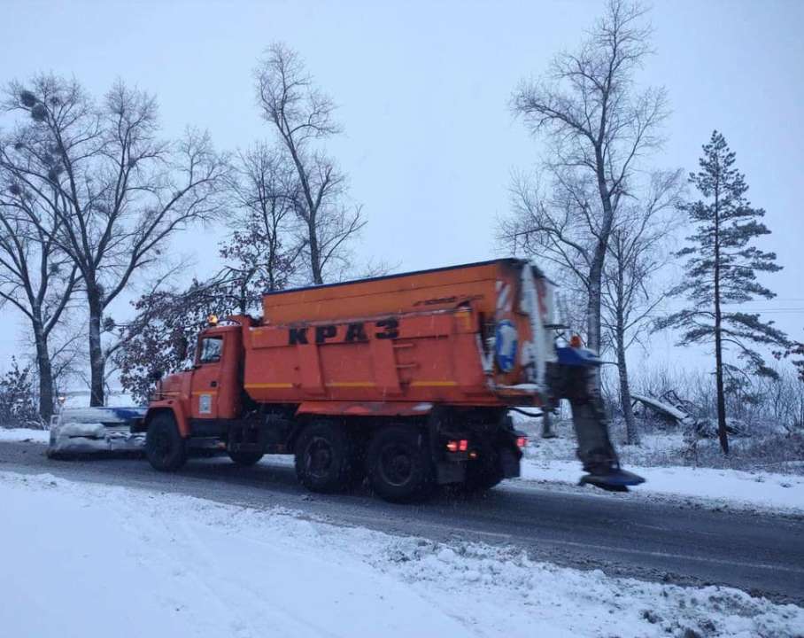 На заході та півночі України у вівторок буде морозно, уночі до -14°, на півдні вдень - до 8° тепла, повідомляє Укргідрометцентр