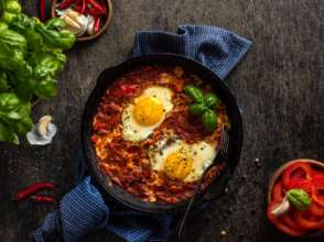 Фото: Foodiesfeed/Автор - Galina Afanaseva Шакшука