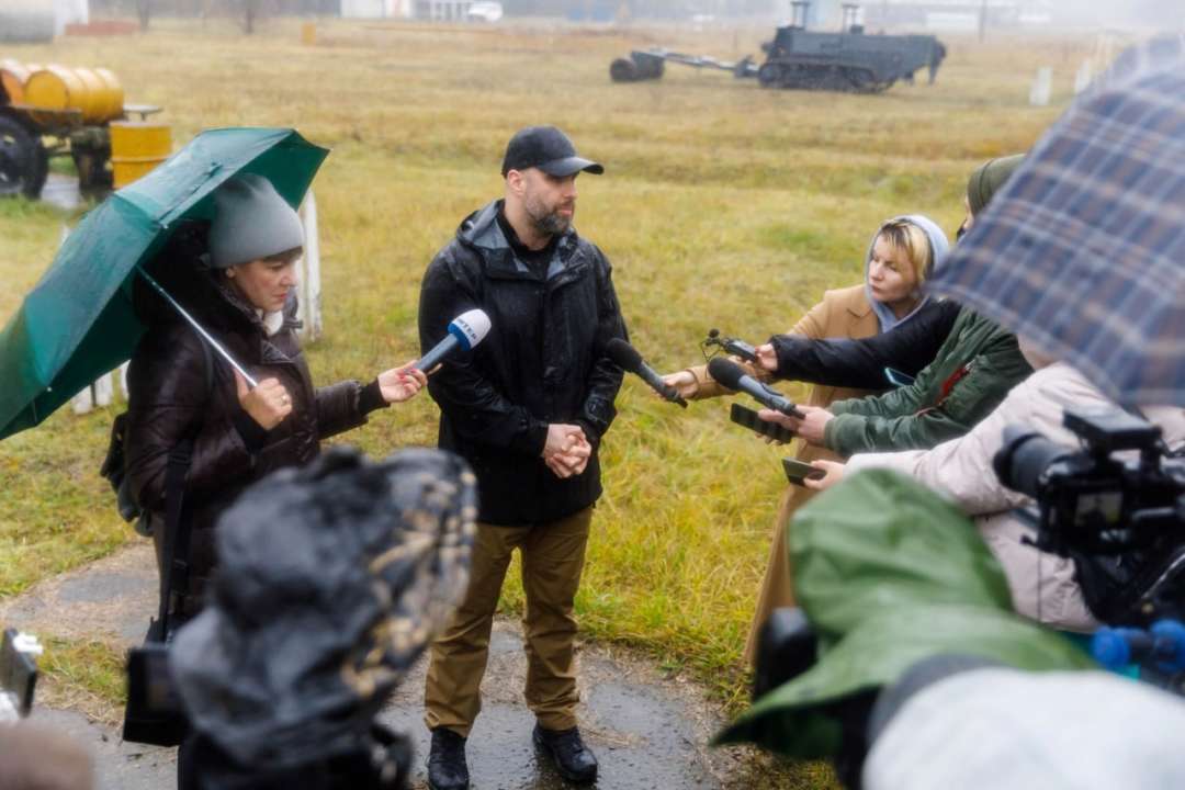 Харьковские специалисты создали в Украине специальную машину для подготовки почвы к разминированию