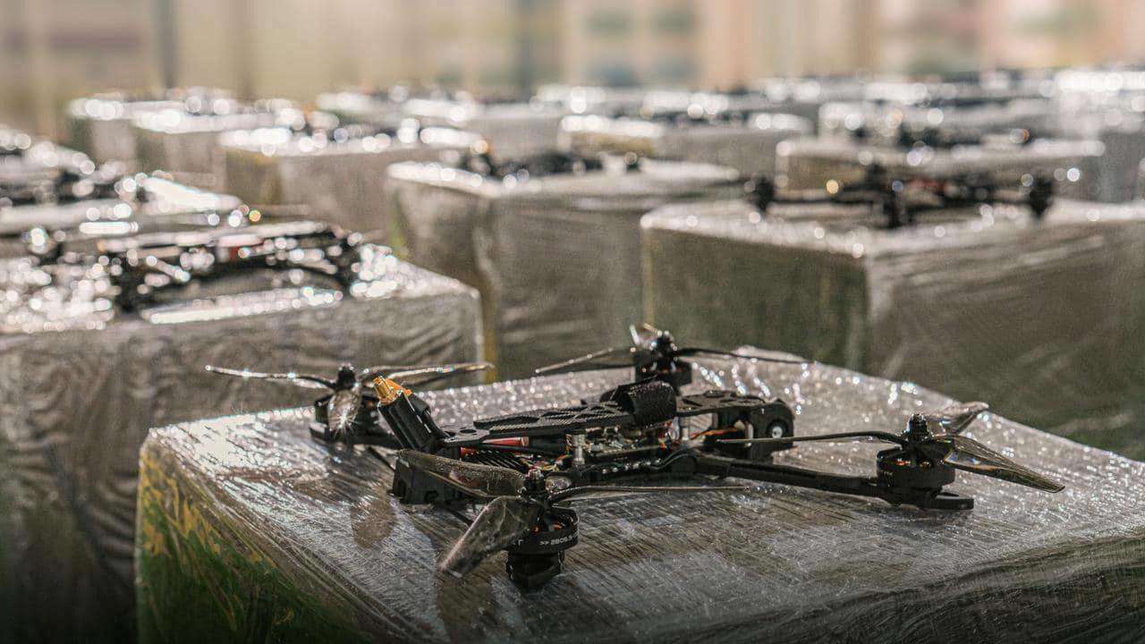 Фото с ТГ-канала Київська обласна військова адміністрація КОВА: договор на закупку 1000 FPV дронов расторгнут