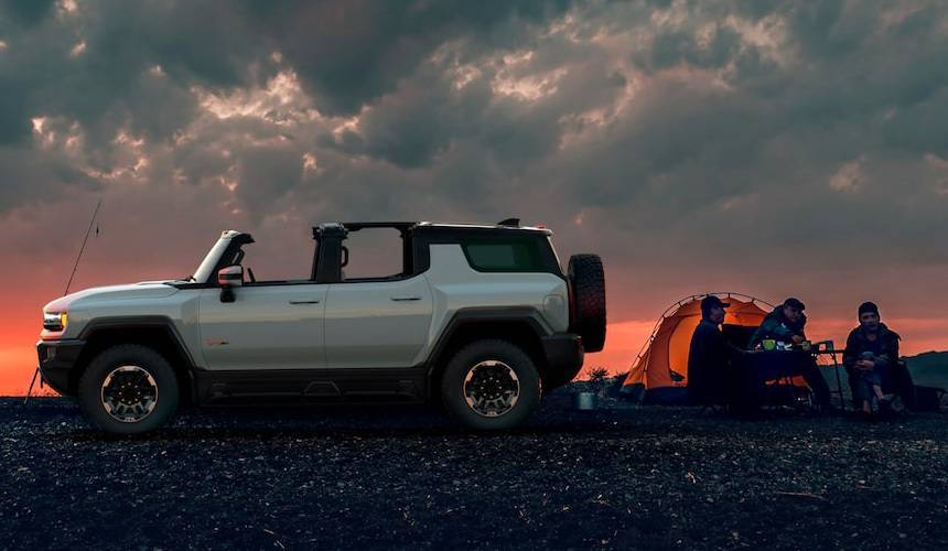 Фото: GMC Hummer випустять повністю електричний позашляховик
