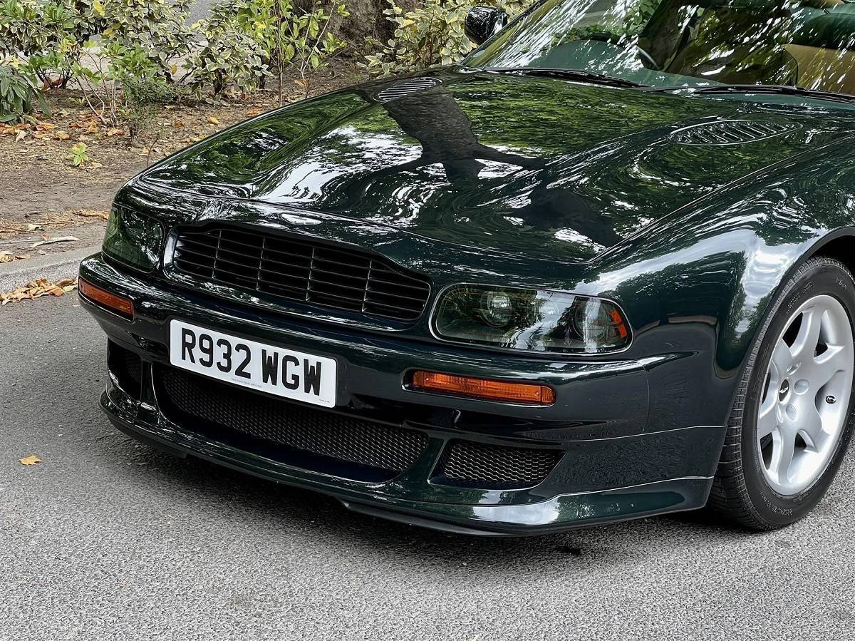 Aston Martin Vantage V550/Фото: PistonHeads Aston Martin Vantage V550/Фото: PistonHeads
