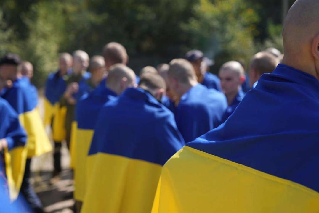 Єрмак дякує "команді та партнерам, ОАЕ за те, що наші люди повертаються додому" Єрмак дякує "команді та партнерам, ОАЕ за те, що наші люди повертаються додому"