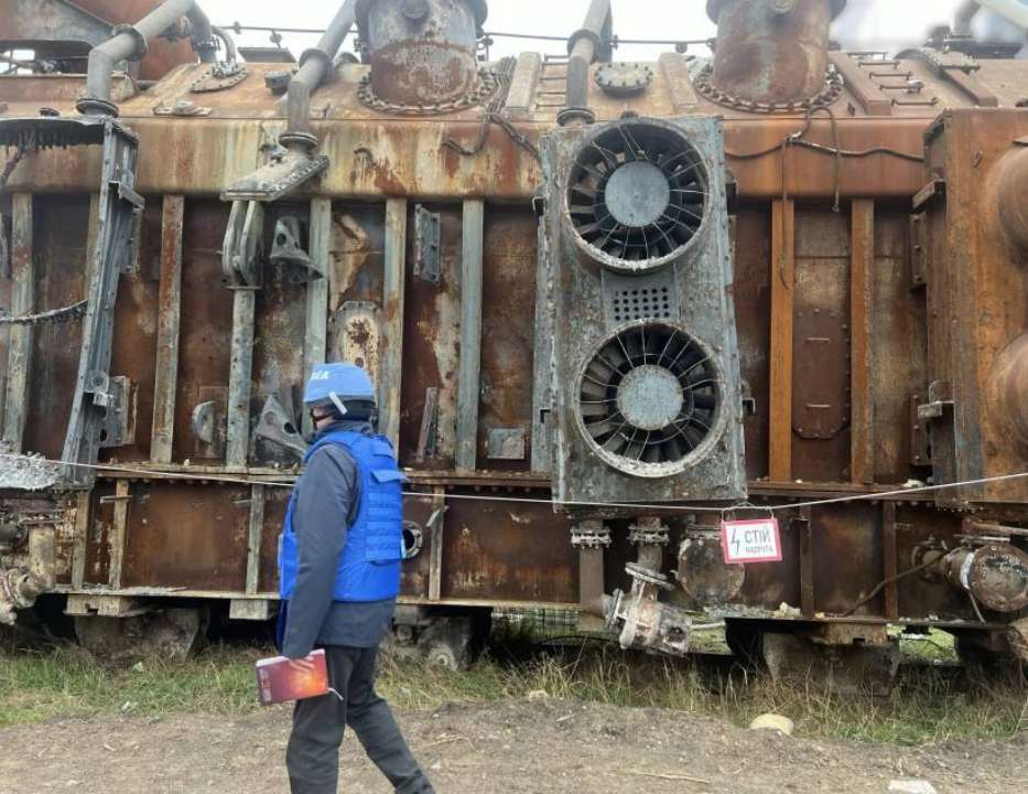 Эксперты МАГАТЭ и специалисты Энергоатома совместно работают над повышением ядерной безопасности в условиях войны Специалисты МАГАТЭ работают над повышением ядерной безопасности в условиях войны