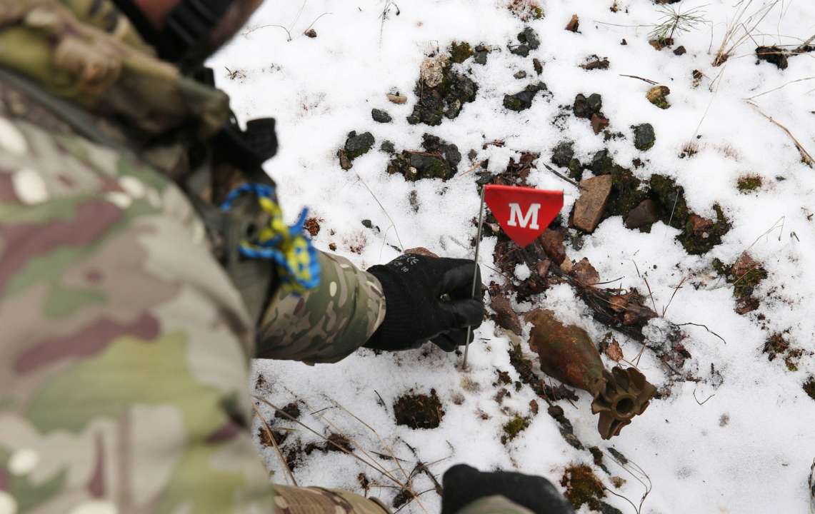 За неделю саперы очистили от взрывоопасных предметов территорию, которая в три раза больше Ватикана
