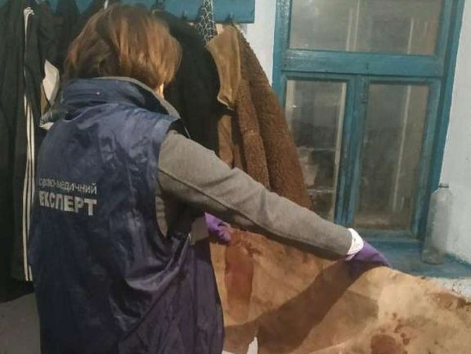 Сокирою по голові. В Одеській області чоловік вбив свого знайомого