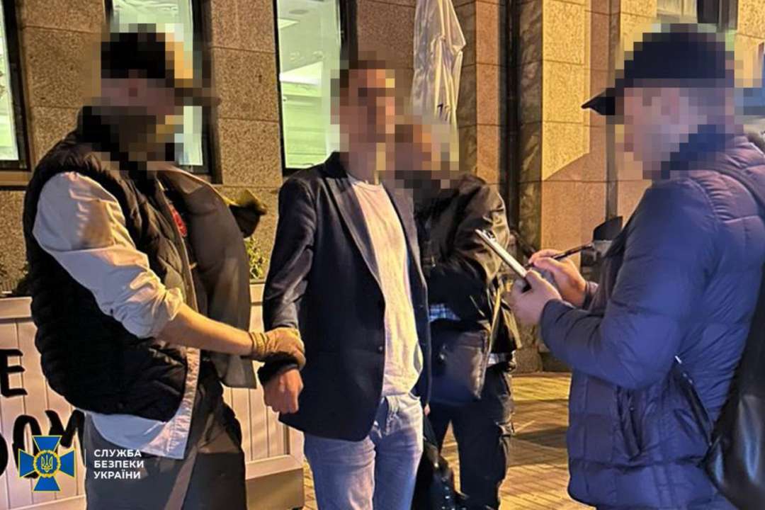 Фастівський окружний прокурор погорів на мільйонному хабарі: деталі