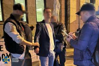 Фастовский окружной прокурор погорел на миллионной взятке/Фото: SBUkr Фастовский окружной прокурор погорел на миллионной взятке: детали