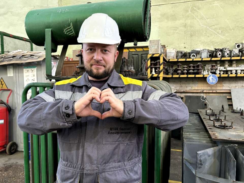 Робота ДТЕК / Фото: facebook.com/dtekoem "Під землею та під обстрілами": Ризикована робота, що дає життя Україні