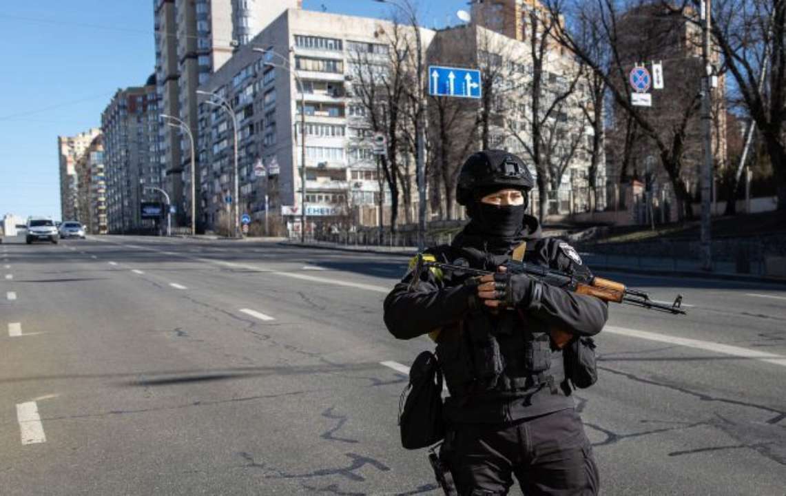 Совет обороны Киева принял срочные решения/Фото: rbc Увеличение ракетных атак и возможное проникновение ДРГ: Совет обороны Киева принял срочные решения