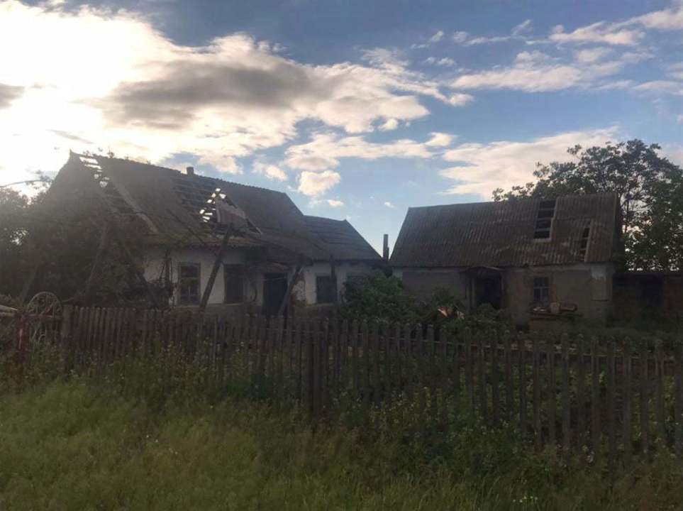 Поваленные деревья и сорванные крыши: по Херсонской области пронесся торнадо