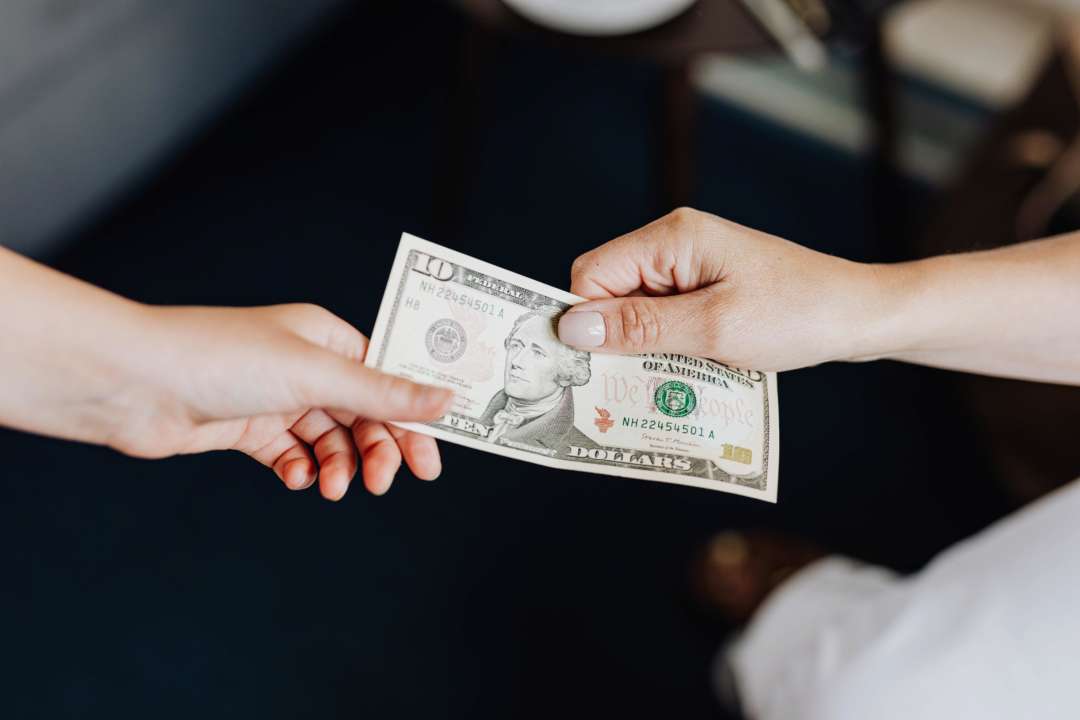 Курс евро и доллара на 18 декабря 2022г. Фото: Pexels/Автор- Karolina Grabowska курс валют