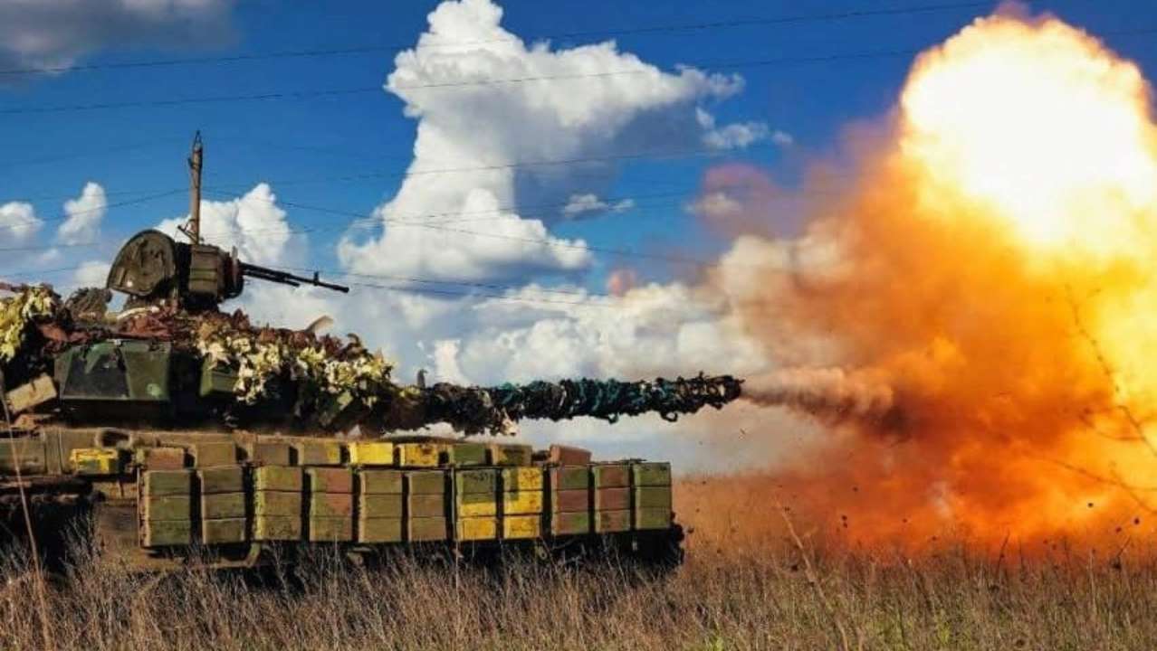 В эпицентре боевых действий – Бахмут и Марьинка: ситуация на фронте 1 мая