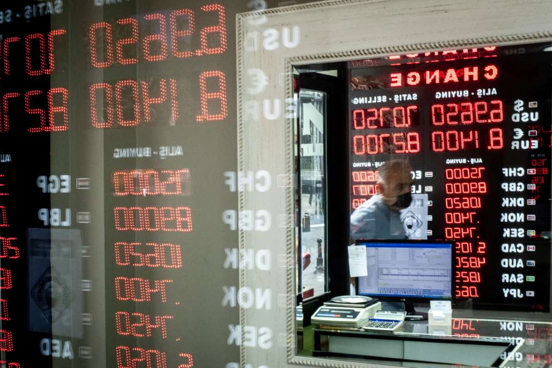 Курс валют на 10 червня: вартість долара досягла мінімуму з липня минулого року