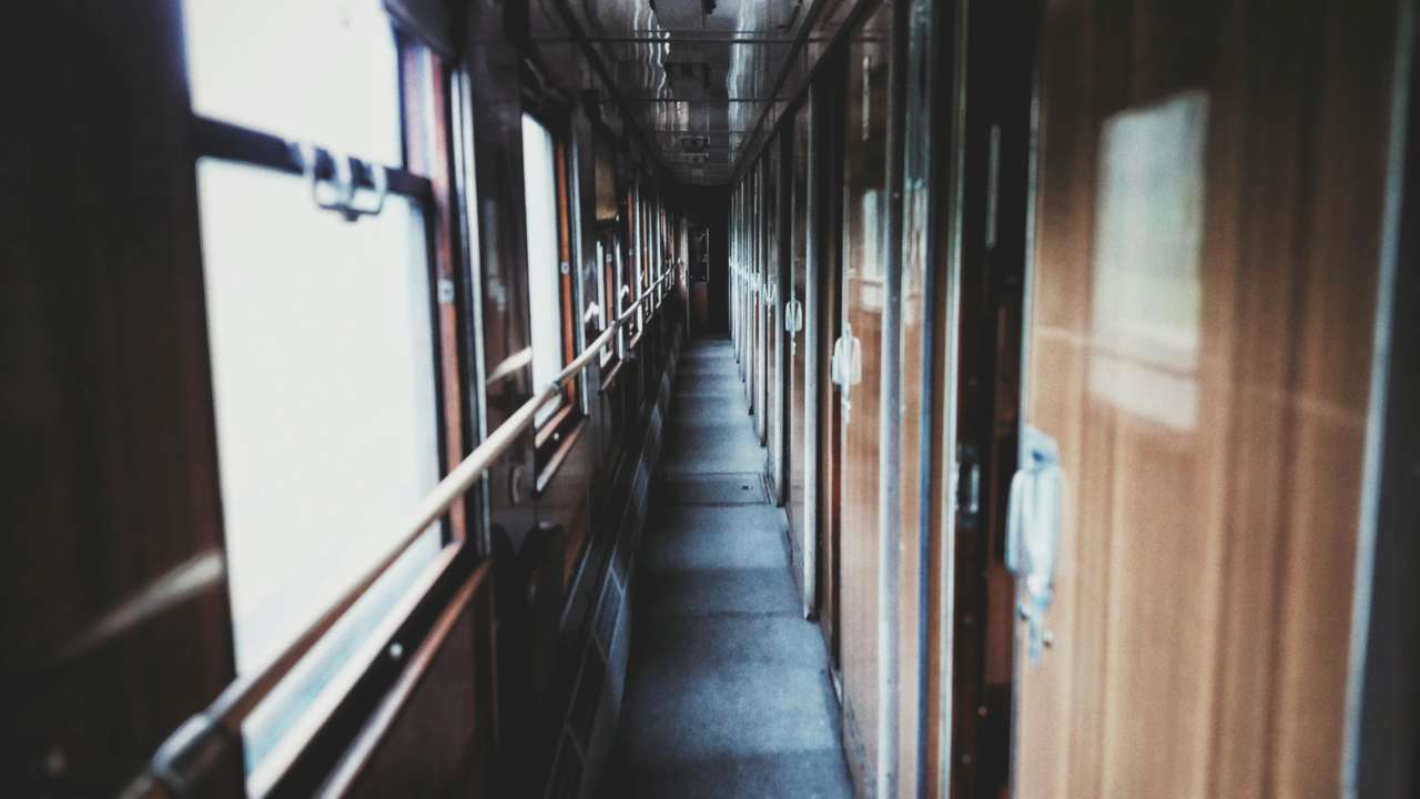 Фото: Unsplash/Автор - Andrew Trius Проезд в транспорте по Covid-сертификатами: что нужно знать