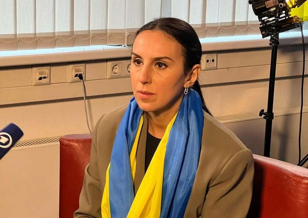Кто-то к родителям, а кто-то за границу: где прячутся украинские звезды от войны