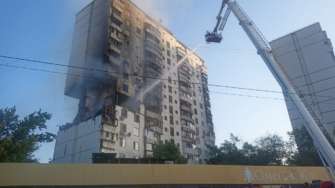 У Києві пролунав вибух: горить багатоповерховий будинок/Фото: соцмережі У Києві пролунав вибух: горить багатоповерховий будинок/Фото: соцмережі