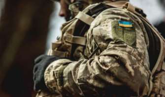 В проєкт закону про мобілізацію повернули пункт про обмеження консульських послуг - Фріз В проєкт закону про мобілізацію повернули пункт про обмеження консульських послуг - Фріз