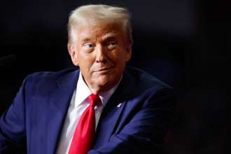 Трамп пообіцяв Канаді скорочення податків, якщо вона "стане 51-м штатом"/Фото: Getty Images Трамп пообіцяв Канаді скорочення податків, якщо вона "стане 51-м штатом"