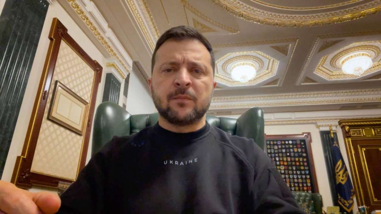 Владимир Зеленский провел ежедневный селектор/Фото: Офис президента Количество вражеских штурмов увеличилось – Зеленский о результатах ежедневного селектора