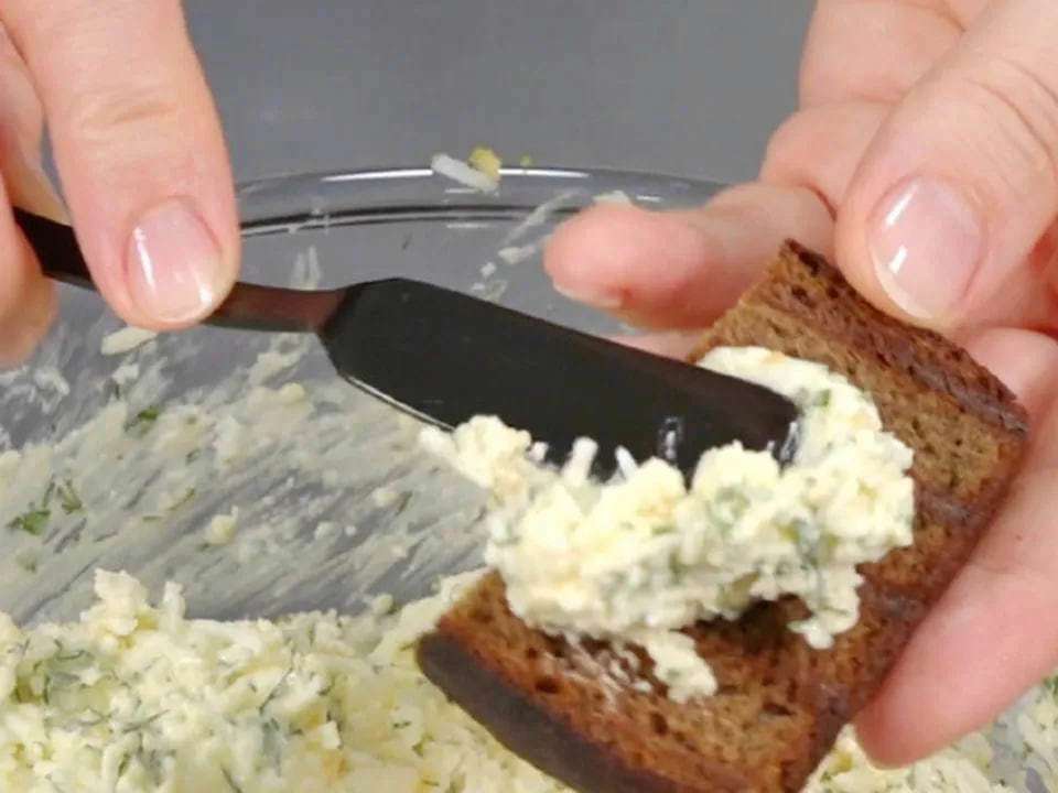 Закуска за 5 минут/Фото: ukr.media Вкусно и доступно: закуска на праздничный стол за 5 минут