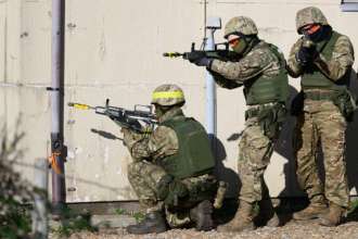 Германия подготовит 5 тысяч украинских военных/Фото: Leon Neal/Getty Images Германия подготовит к лету 2023 года 5 тысяч украинских бойцов