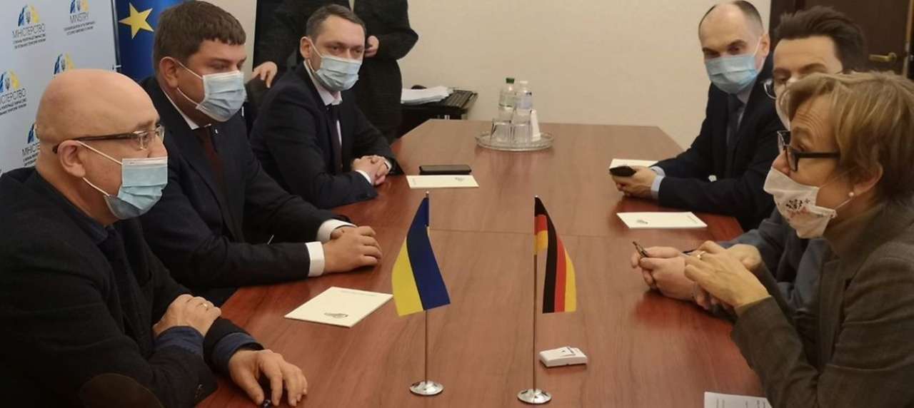 Германия выделила Украине 13 млн евро на модернизацию больниц Германия выделила Украине 13 млн евро на модернизацию больниц