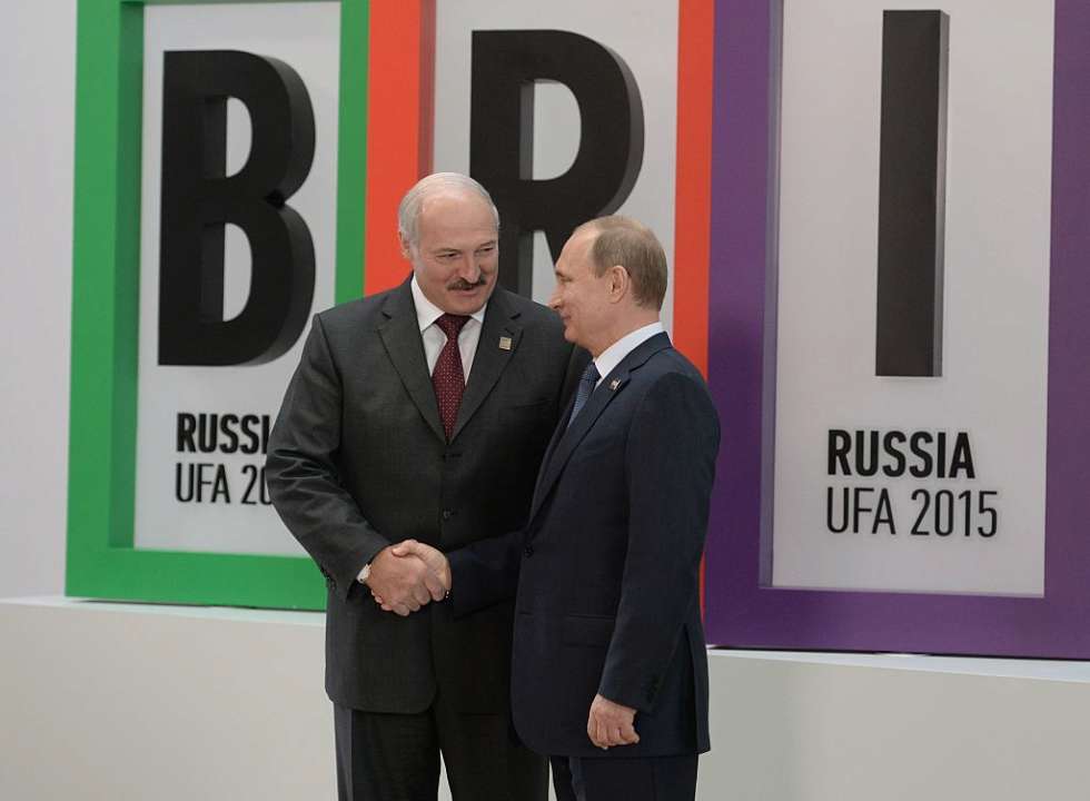 Лукашенко объяснил, почему не вводит свои войска в Украину