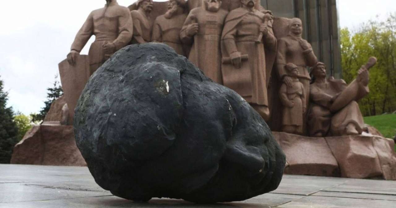 37% украинцев считают, что советские памятники Второй мировой войны стоит оставить - опрос/Фото: Фокус 37% украинцев считают, что советские памятники Второй мировой войны стоит оставить — опрос