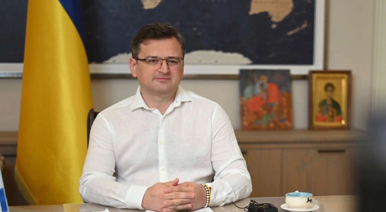 Кулеба призвал ЕС к полному запрету виз для россиян/Фото: Facebook