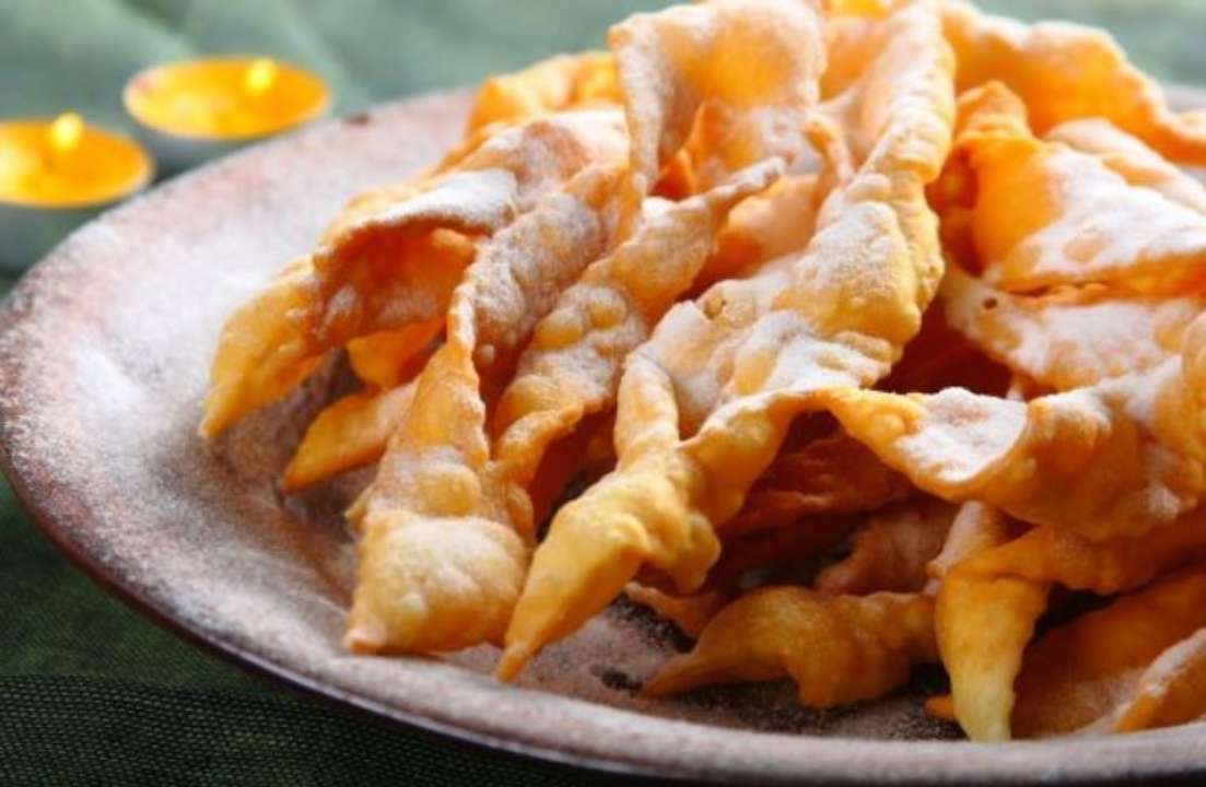 рецепт хрустиков на молоке/Фото: vkusnoo Вкус, который возвращает в детство: рецепт хрустиков на молоке