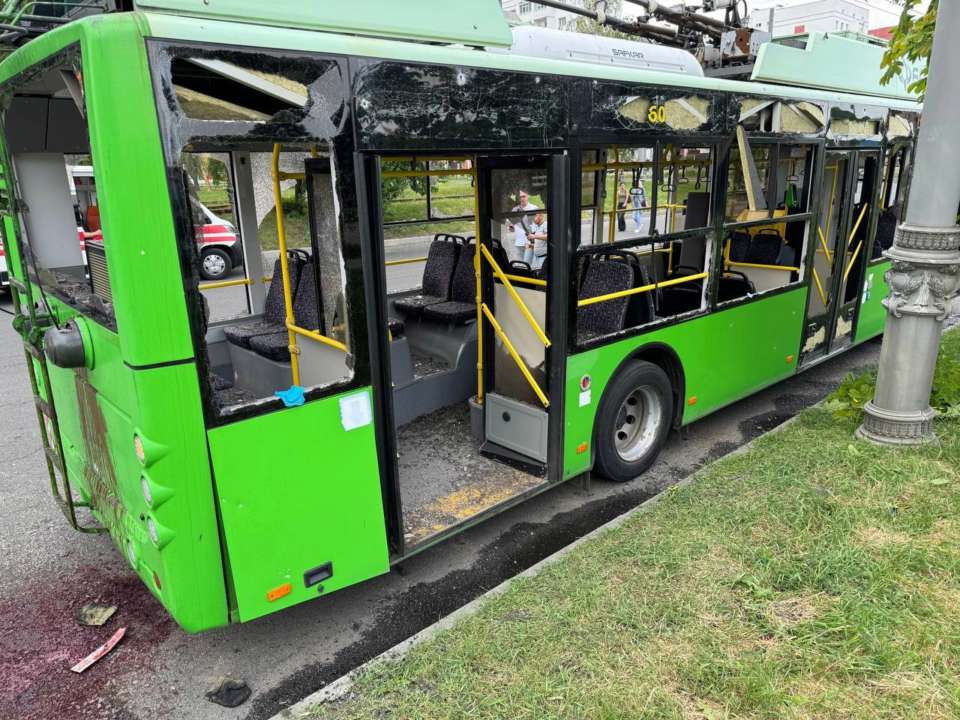 У Харкові відомо вже про 10 постраждалих внаслідок ворожого обстрілу