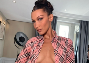 Instagram/bellahadid Манекенниця Белла Хадід спокусливо оголила груди