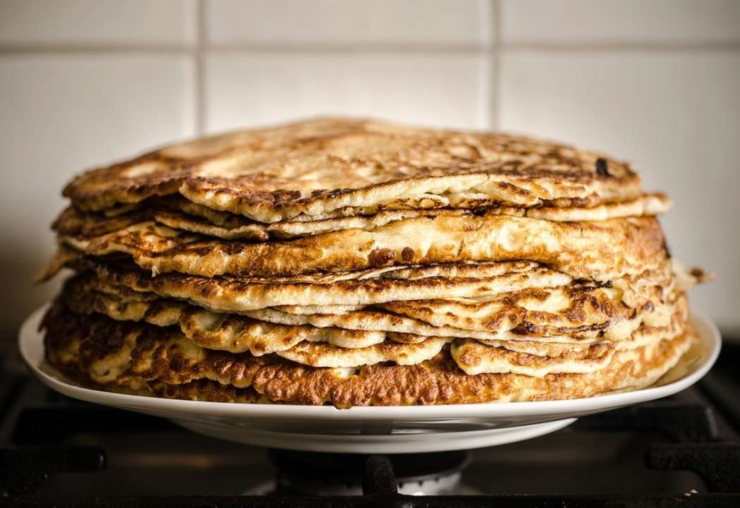 Млинці з печінкою / Фото: Pixabay Саме до Масляної: рецепт млинців з печінкою