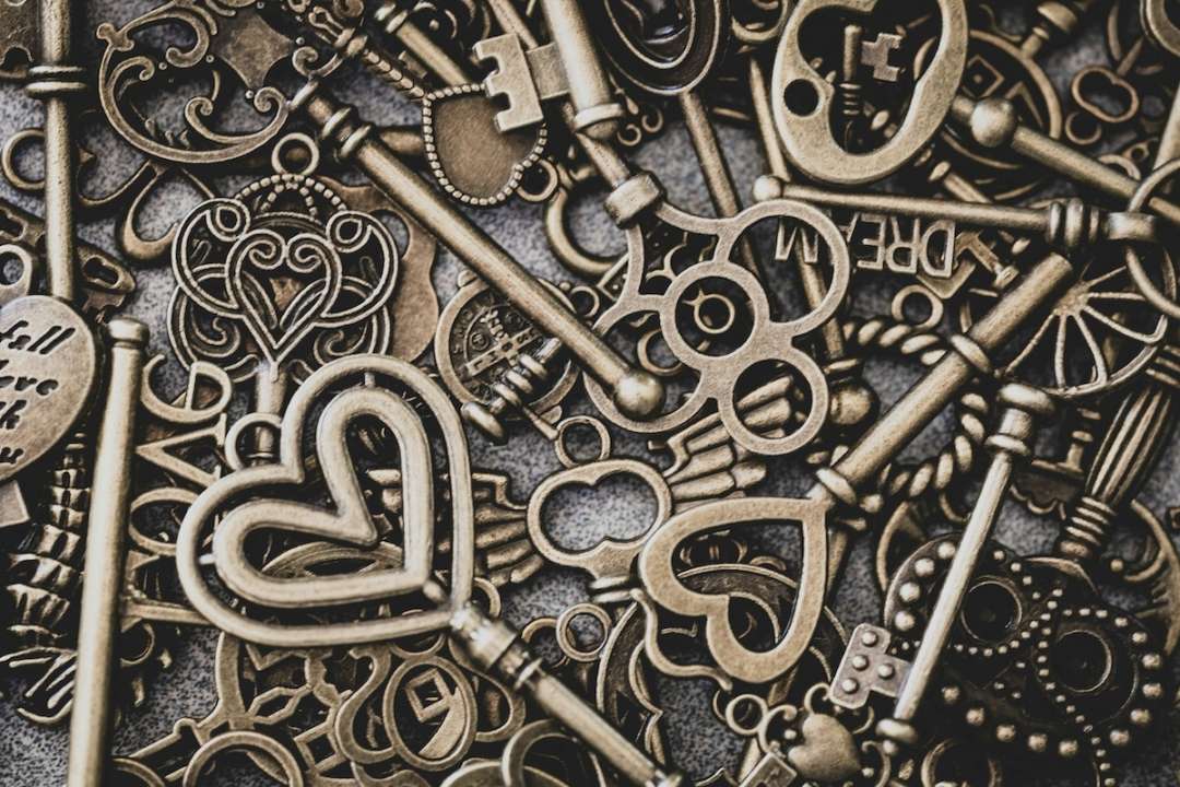 Оптическая иллюзия: Только люди с высоким IQ найдут колокольчик/Фото: Unsplash