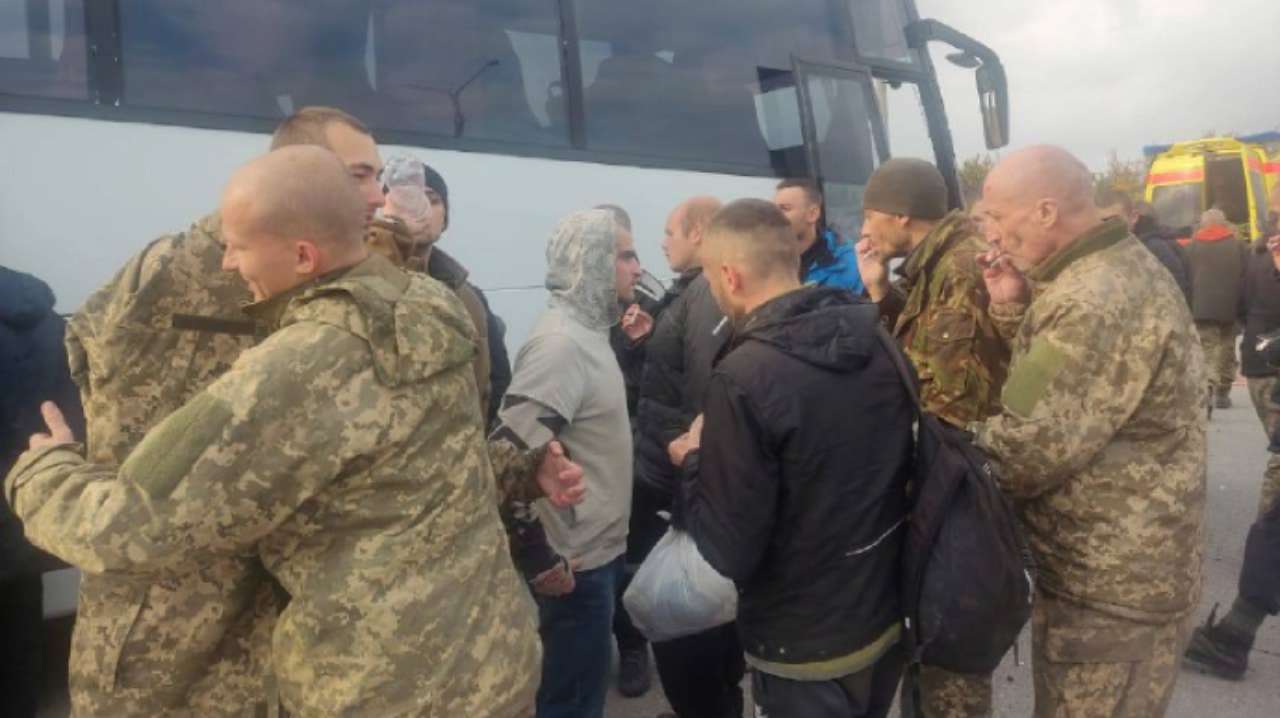 52 полонених