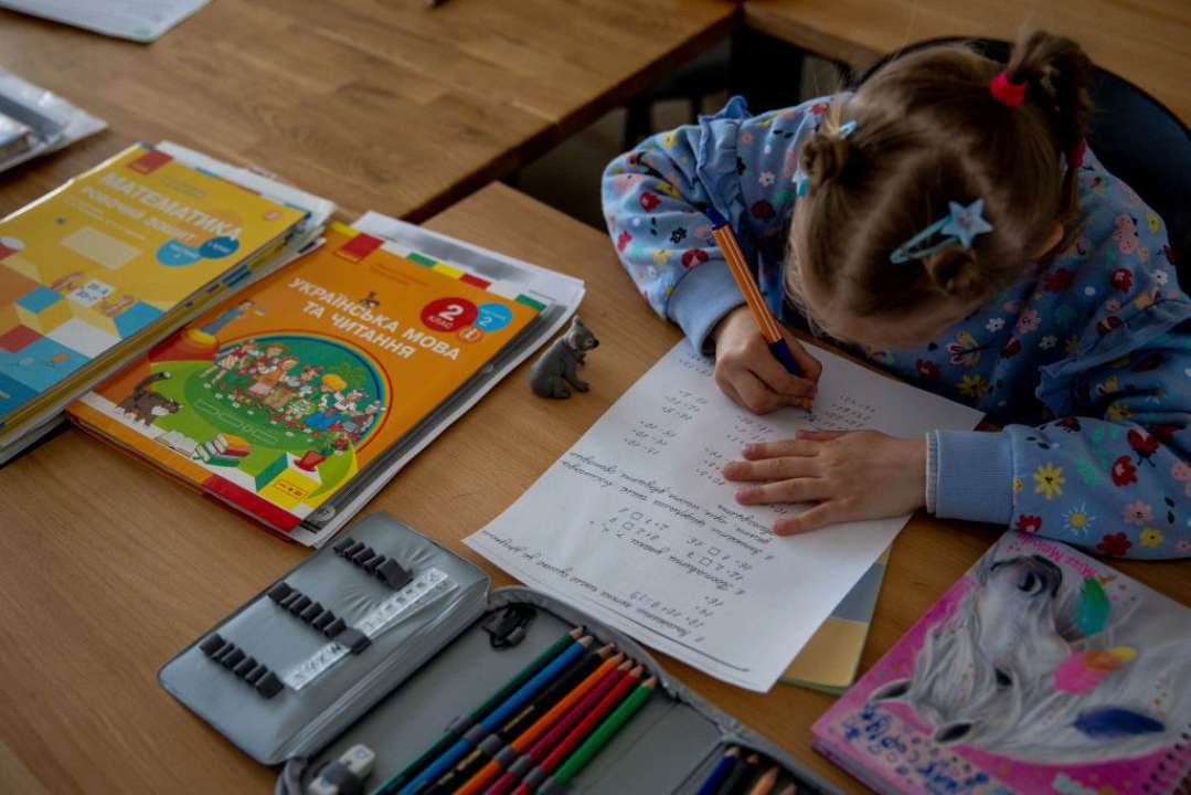 У скількох областях України діти змушені навчатися лише онлайн/Фото: Getty Images