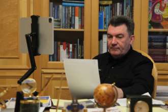 Данілов прокоментував мобілізацію українців за кордоном/Фото: РНБО Данілов прокоментував мобілізацію українців за кордоном/Фото: РНБО