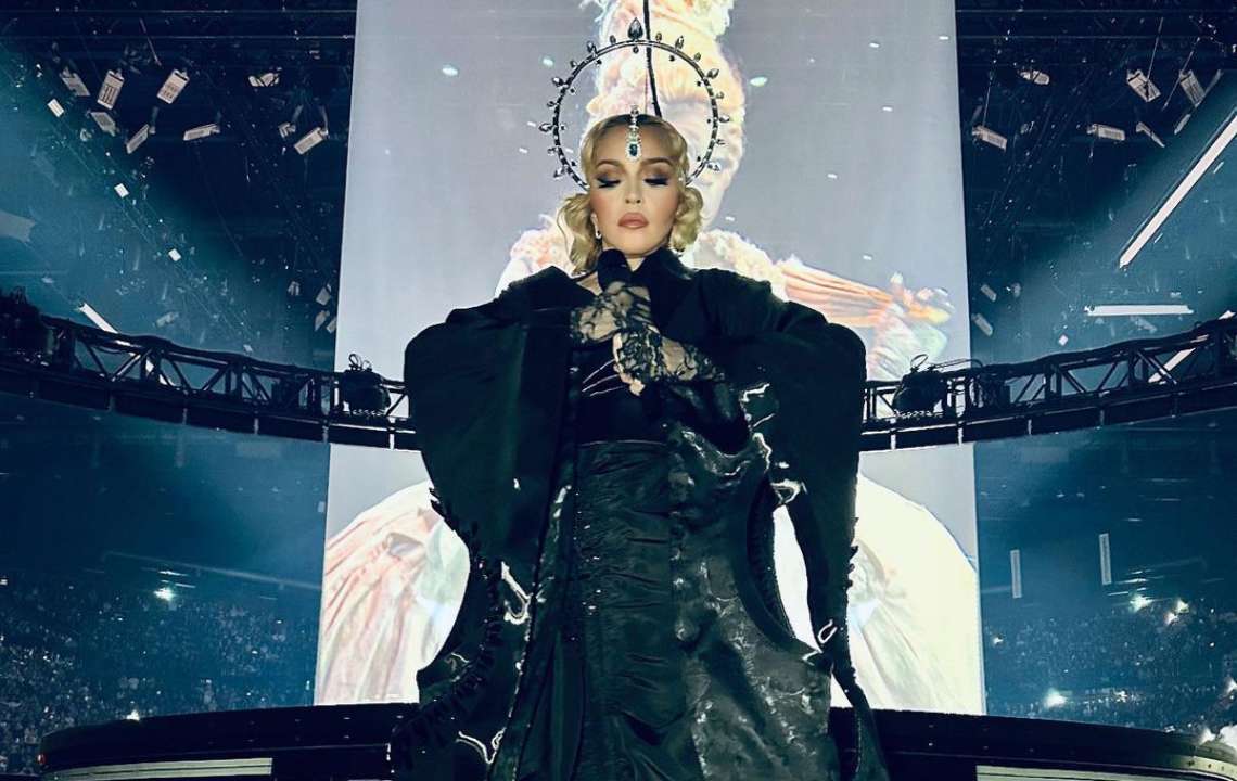 Madonna - It’s Show-Time / Фото: instagram.com/madonna Мадонна влаштує грандіозне завершення туру Celebration на пляжі Копакабана