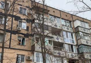 Повреждены 4 многоэтажки, 17 частных домов, с десяток авто / Фото: t.me/dnipropetrovskaODA Повреждены 4 многоэтажки, 17 частных домов, с десяток авто / Фото: t.me/dnipropetrovskaODA