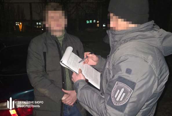 Фото: ДБР У Запоріжжі подружжя зробило бізнес на дезертирах