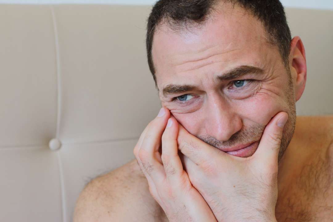 Как избавиться от зубной боли в домашних условиях: 7 действенных способов