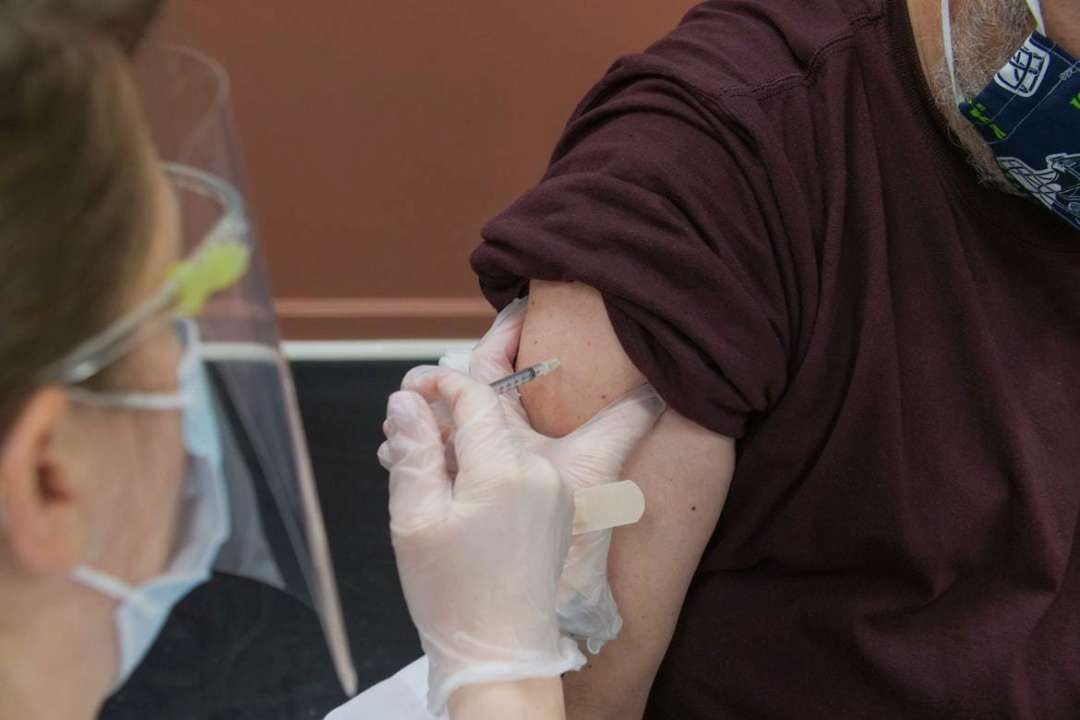 Вчені з'ясували, хто в зоні ризику смерті від COVID-19 навіть після вакцини