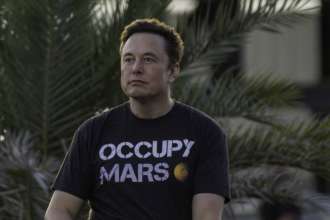 Мережа вибухнула новими мемами про Ілона Маска. Фото: GettyImages/Автор- Michael Gonzalez Ілон Маск Starlink