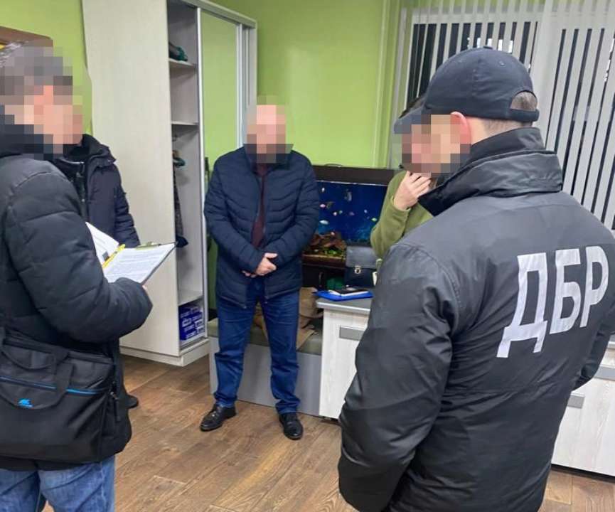Госбюро и СБУ задержали авторов схемы по продаже яиц Минобороны / Фото: ГБР ГБР Украины