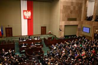 Сейм Польщі ухвалив постанову про санкції на агропродукцію з рф і білорусі/Фото: gettyimages Сейм Польщі ухвалив постанову про санкції на агропродукцію з рф і білорусі