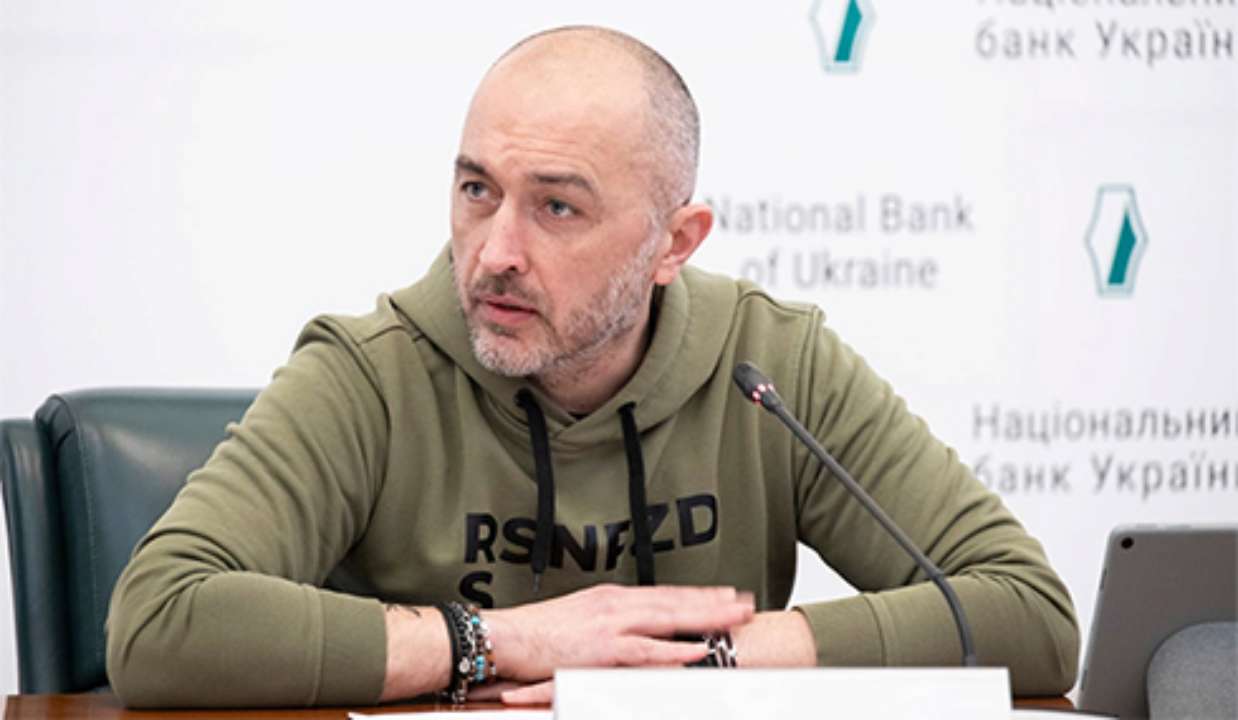Рішення щодо Р2Р переказів затримується через переговори з волонтерами — Пишний